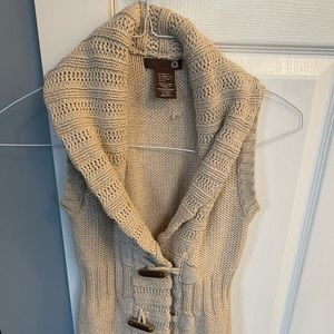 Adorable Sleeveless Cardigan